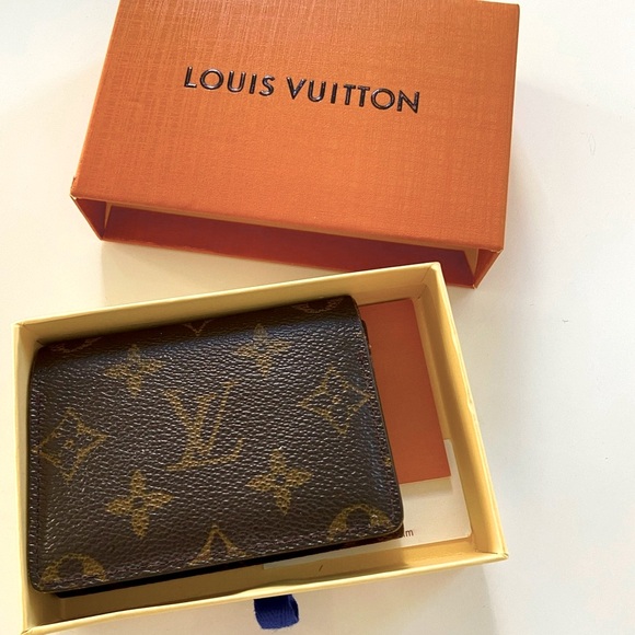 Louis Vuitton Classic Monogram Business Card Holder - Picture 2 of 9